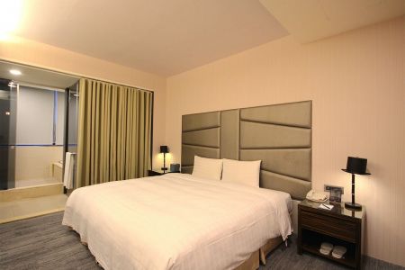 經典雙人房│8坪  定價：NT 5,500